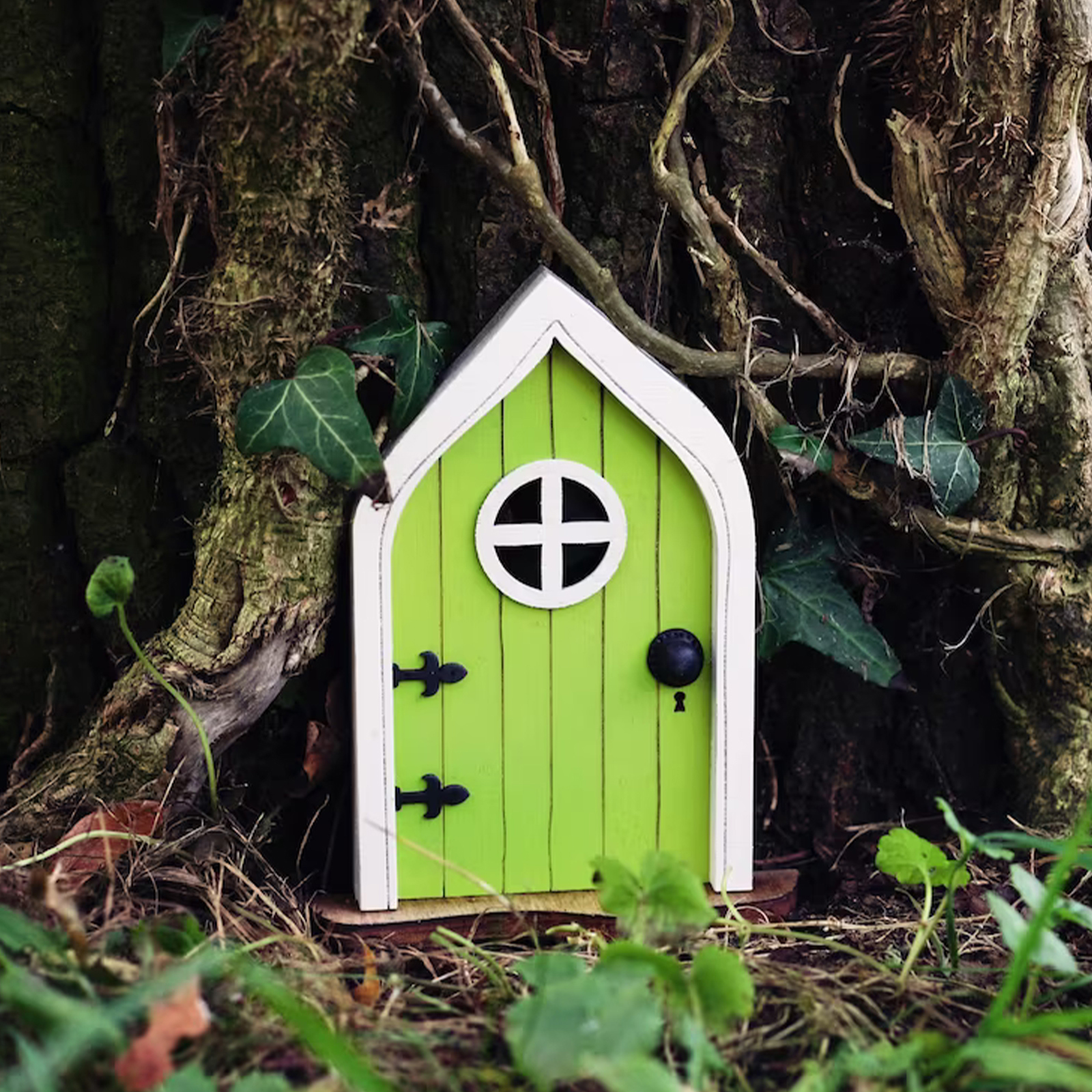 6PCS Fairy Door and Windows for Trees – Glow in The Dark Yard Art Sculpture Decoration for Kids Room, Wall and Trees Outdoor Miniature Fairy Garden Outdoor Decor Accessories