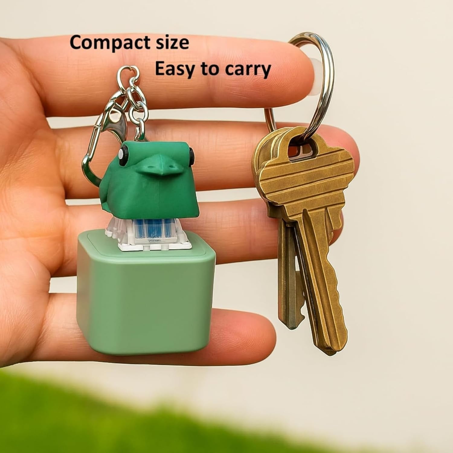 Lizard Button Sound Keychains, 2/3/5PCS Fun Lizard Button Keychain Toy, Rechargeable Portable Animals Sound Effect Button with Colorful Lights