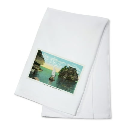 - Lake Superior, Wisconsin - Apostle Islands, Gem Island Scene (100% Cotton Kitchen Towel)