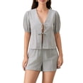 thumbnail image 1 of Gupgi Ensemble de Pyjama 2 Pcs à Rayures pour Femmes, Manches Courtes Bouffantes, Chemise à Nouer devant, Shorts à Taille Élastique, 1 of 9