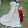 thumbnail image 2 of Cape pour Femmes Style Chinois Hanfu Cape Poncho Broderie Florale Blanc, 2 of 3