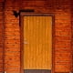 thumbnail image 4 of Adorno de madera negro para esquina de puerta. Aporta carácter a la entrada. Pieza única para el hogar. Ideal para cualquier estilo. Un bonito complemento., 4 of 5