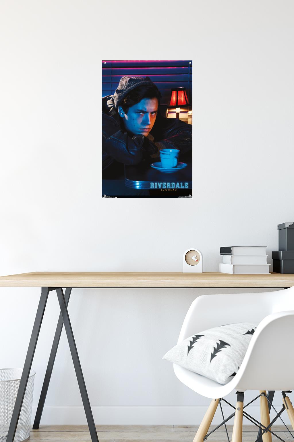 Riverdale - Jughead Wall Poster with Push Pins, 14.725" x 22.375"