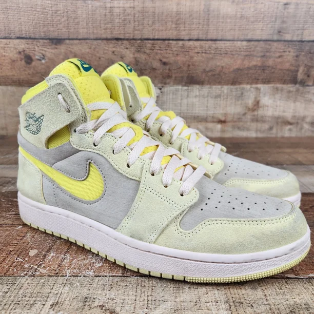 Ni - ke Ni - ke Air Jordan 1 High Zoom Air CMFT 2 Women's Size 10.5 Yellow Shoes DV1305-800