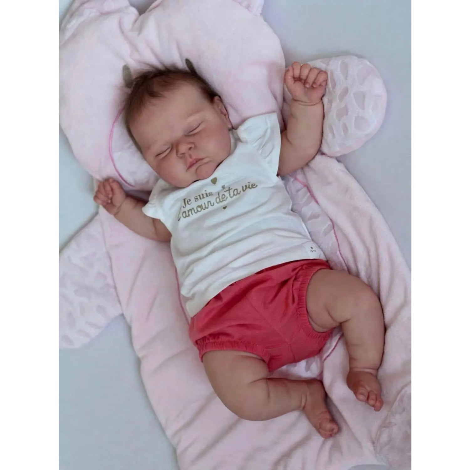 19Inch Peaches Finished Newborn Baby Soft Cloth Body Lifelike Reborn Baby Doll with 3D Skin Multiple Layers Painting Visible Veins