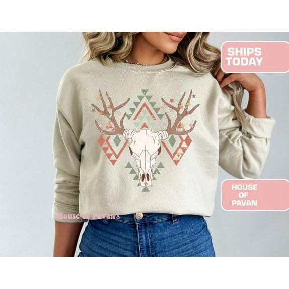Western Christmas Sweatshirt, Cowgirl Holiday Crewneck for Women, Country Skull Shirt, Wild West Xmas Tee