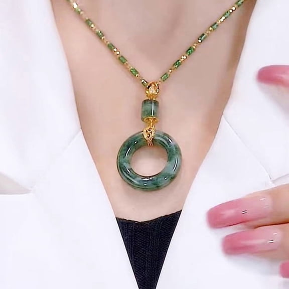 Peace Buckle Pendant Necklace for Women, Elegant Fashion Imitation Jade High-end Feel, Popular Collarbone Chain, Exquisite Niche Versatile Neck Chain