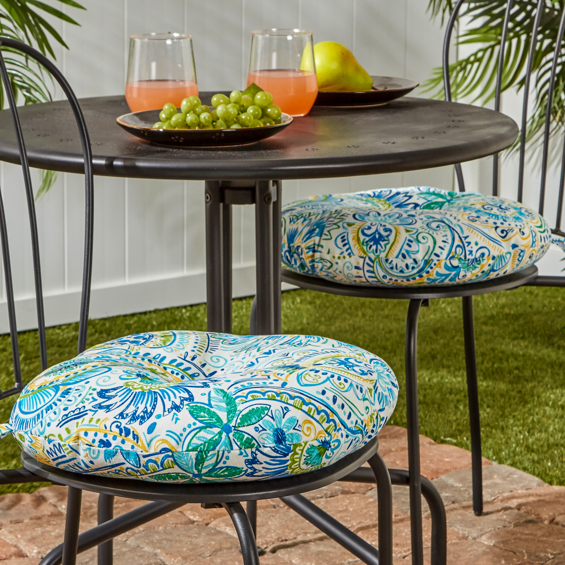 Greendale Home Fashions Baltic Paisley 15 in. Round Outdoor Reversible Bistro Seat Cushion (Set of 2) - image 4 of 6