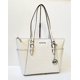 thumbnail image 3 of Bolso Michael Kors Large Charlotte de piel saffiano blanca, 3 of 5