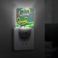 thumbnail image 4 of El Garaje de Gecko Luz nocturna LED con sensor de anochecer a amanecer para dormitorio, baño, pasillo, escaleras - Lámpara LED nocturna de enchufe, 0.5W - 1 pieza, 4 of 6