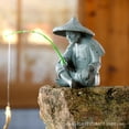 thumbnail image 4 of Adorno de pesca Estatua de hombre pescador de resina Adornos de paisaje de hombre pescador Figuras de pesca sentado Adorno de pescador Resina Estatuas de pesca de anciano gris, 4 of 7