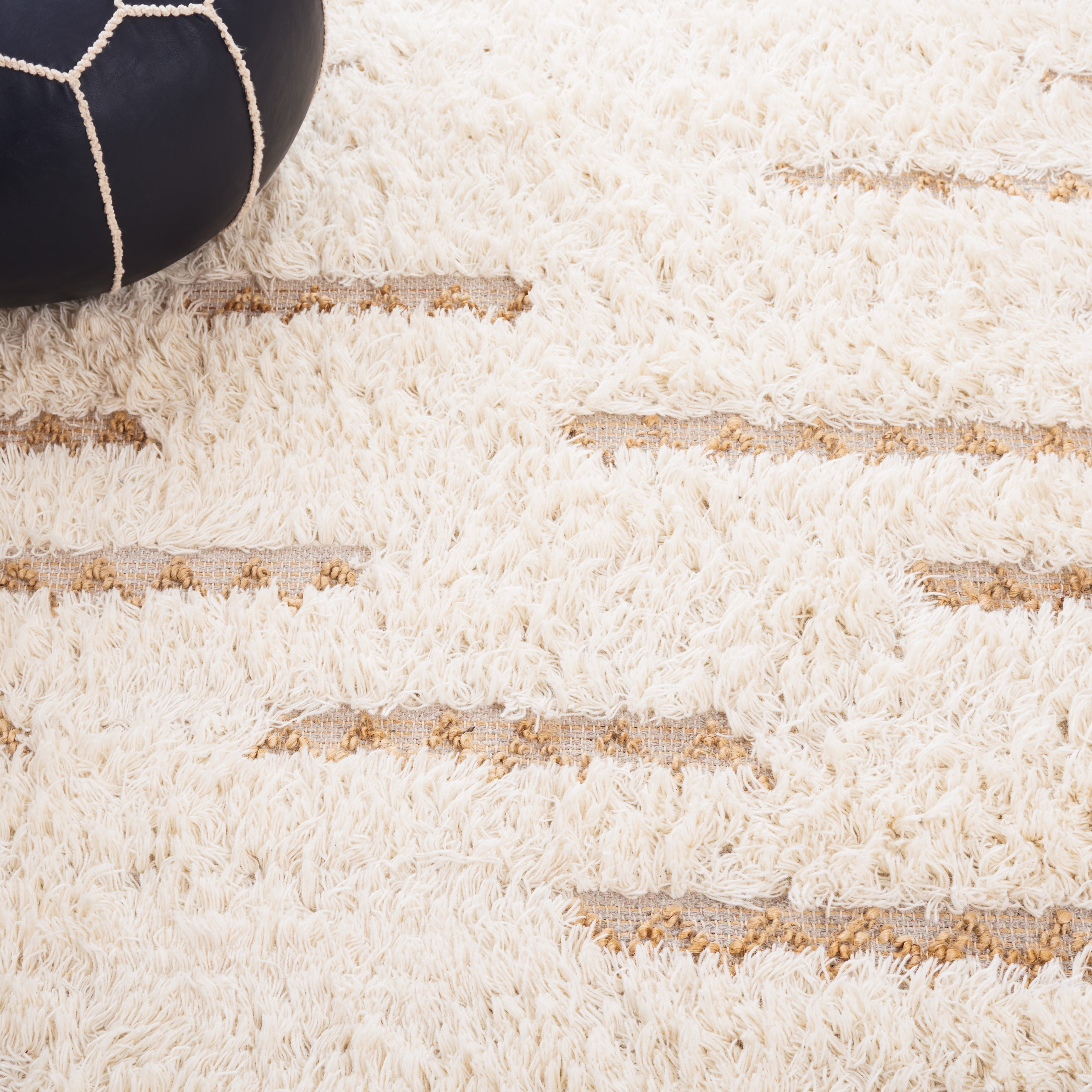 SAFAVIEH Natura Natasa Abstract Runner Rug, Ivory/Natural, 2'3" x 8'