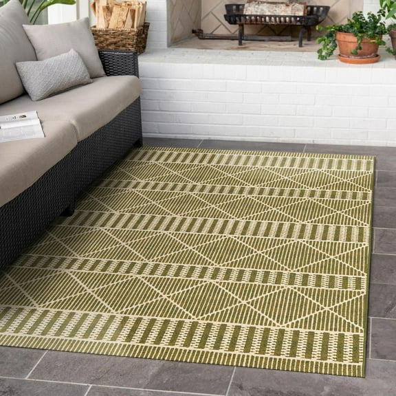 Unique Loom Outdoor Trellis Collection Area Rug - Dalyan (5' 3" x 8' Rectangle Green/Ivory)