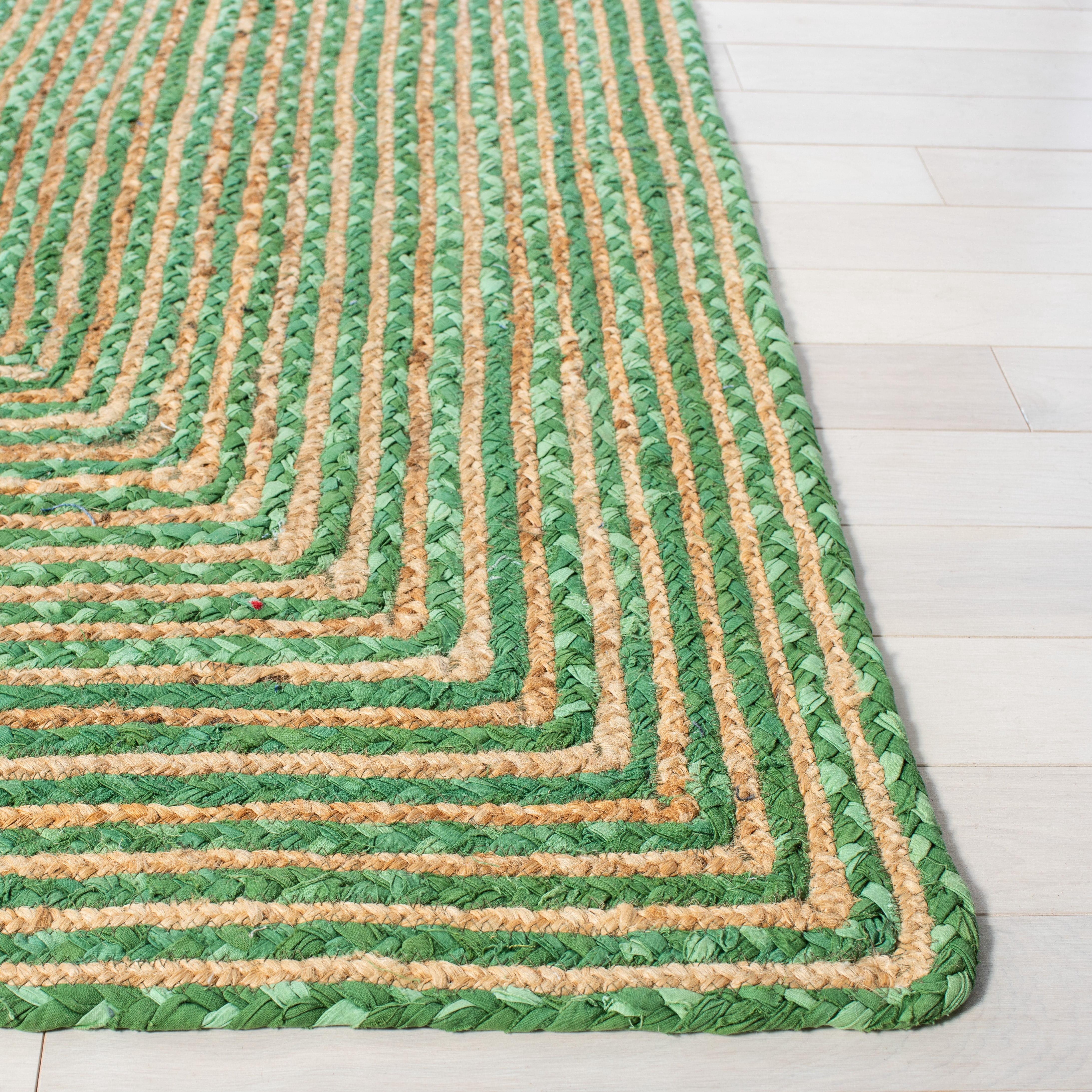 SAFAVIEH Cape Cod Miah Geometric Area Rug, Green/Natural, 6' x 9'