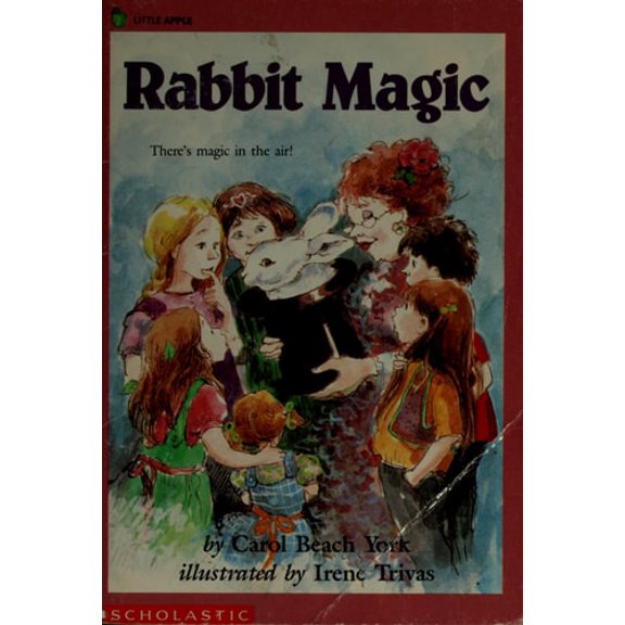 Pre-Owned Rabbit Magic (Little Apple) (Paperback) 0590438948 9780590438940