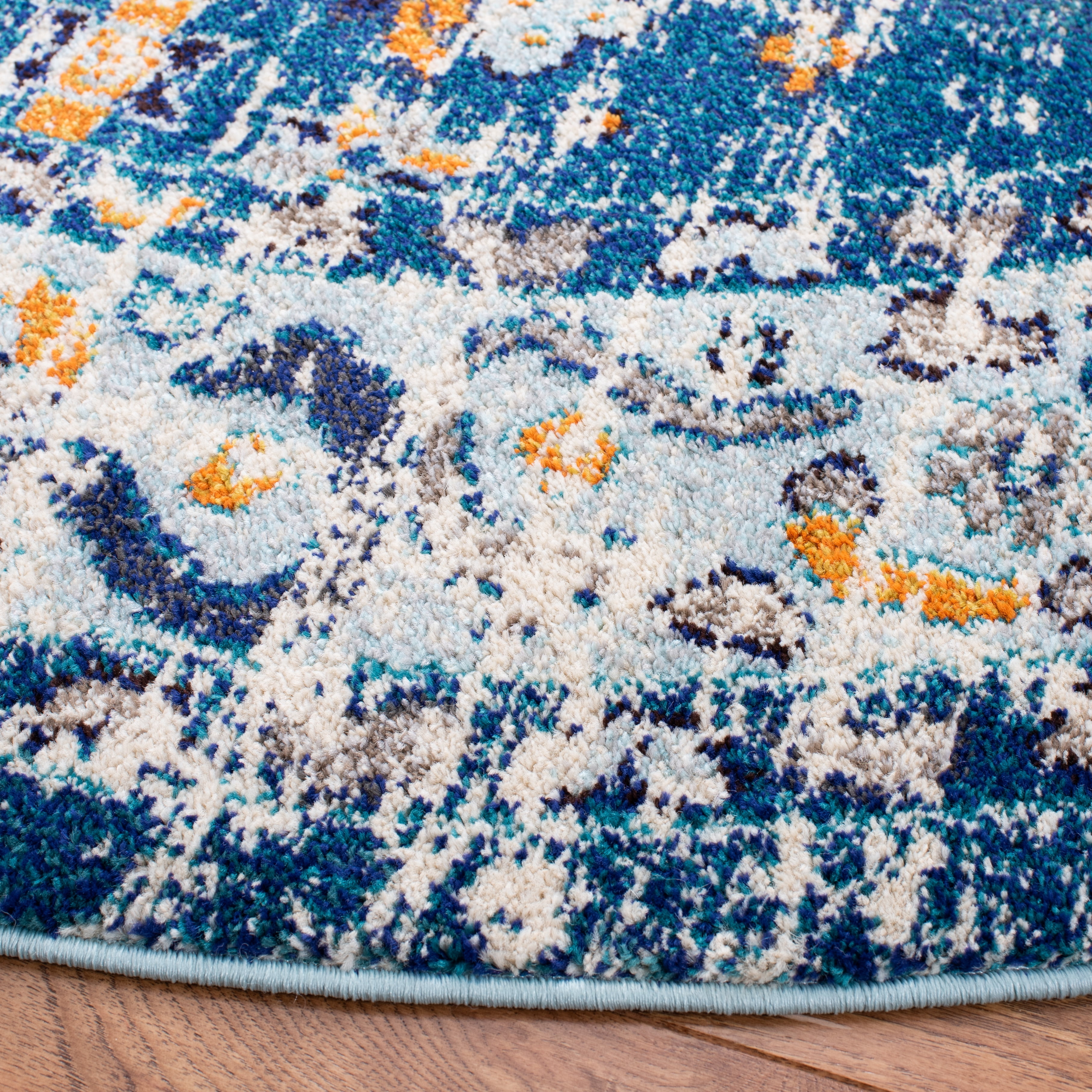 SAFAVIEH Madison Trenton Vintage Traditional Area Rug, Dark Blue/Light Blue, 6'7" Round