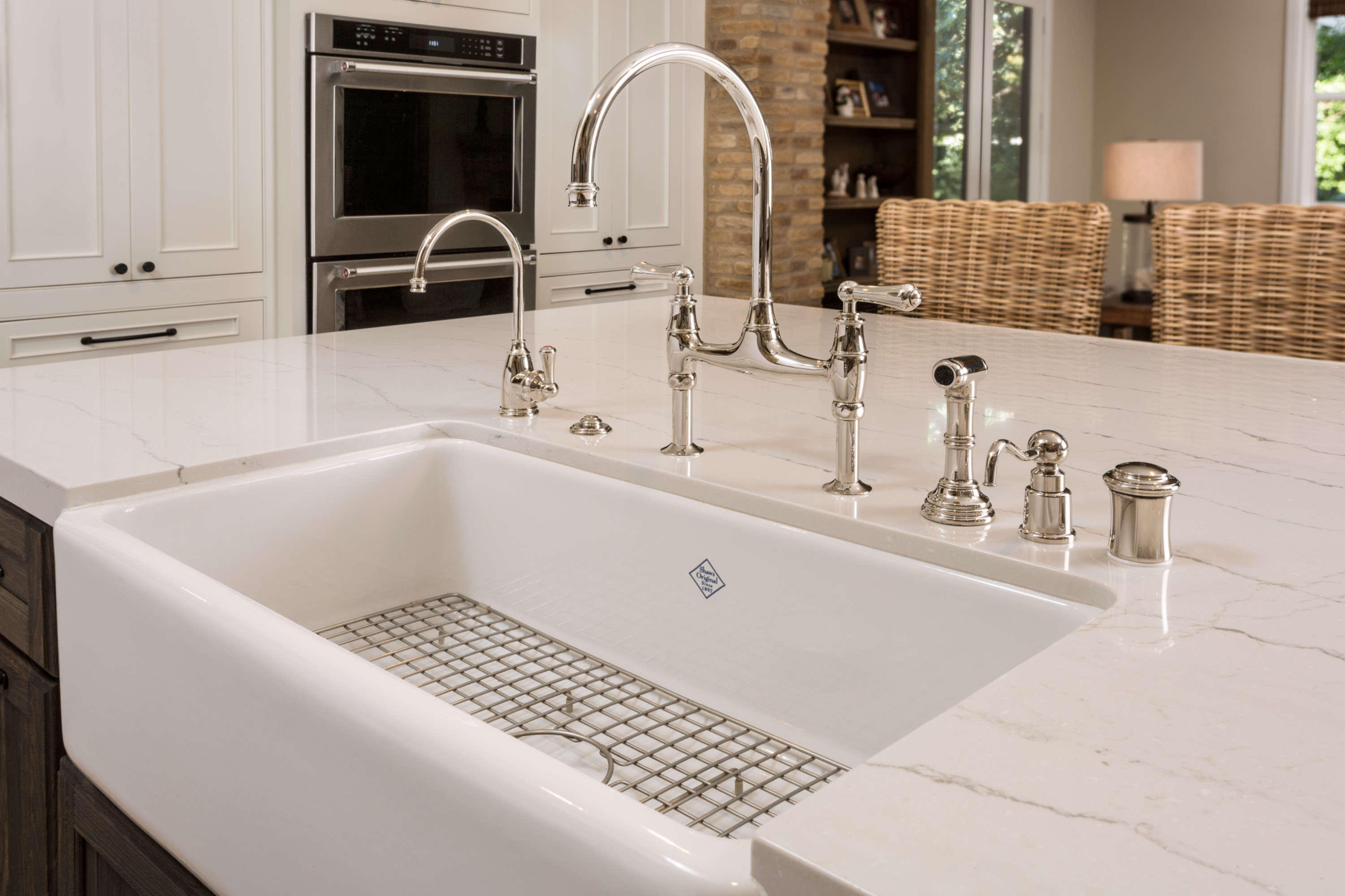 Rohl Luxury Air Gap With Rohl Branding Made Of Brass In Polished Chrome With Polypropylene Thermoplastic Base