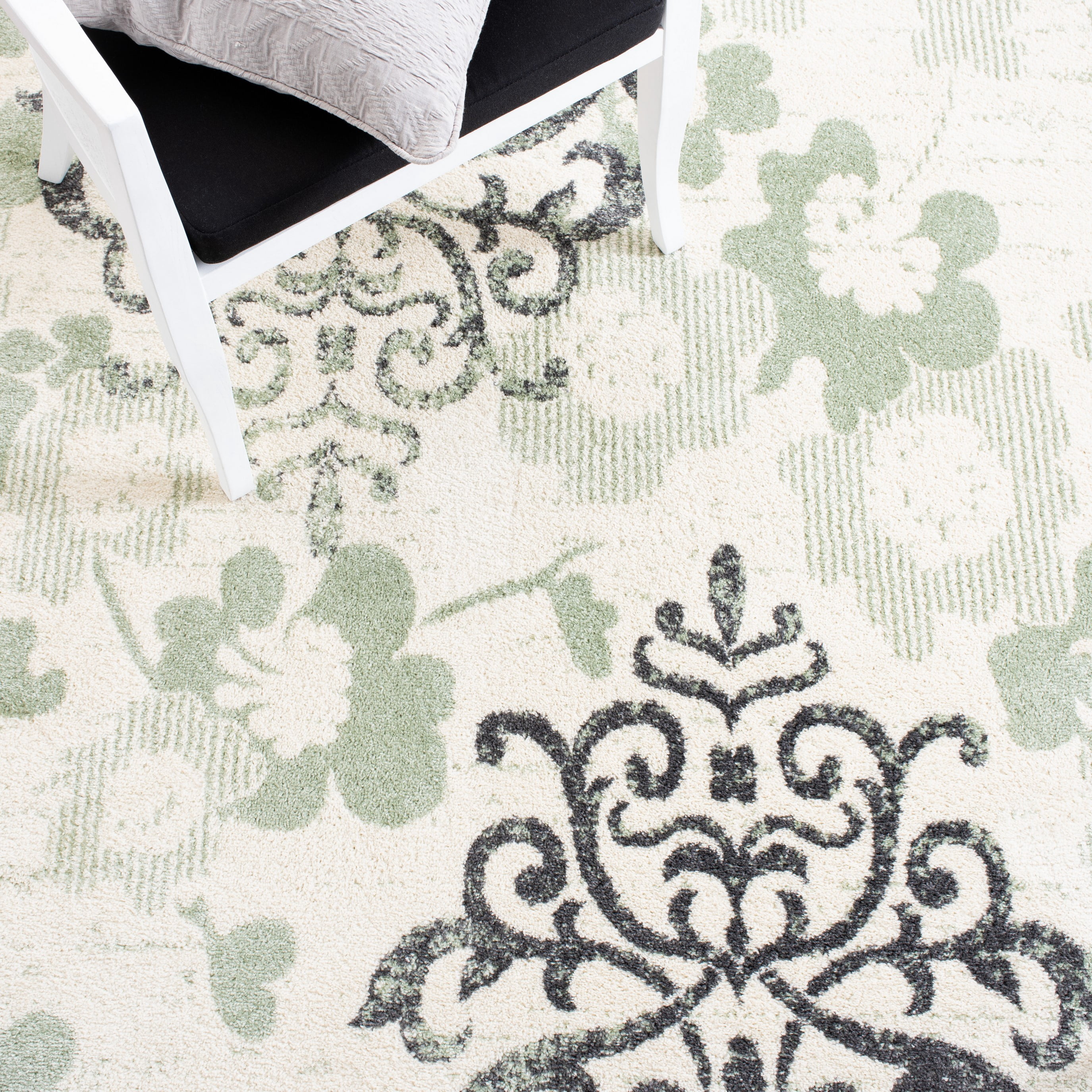 SAFAVIEH Adirondack Hortense Floral Area Rug, Ivory/Green, 4' x 4' Square