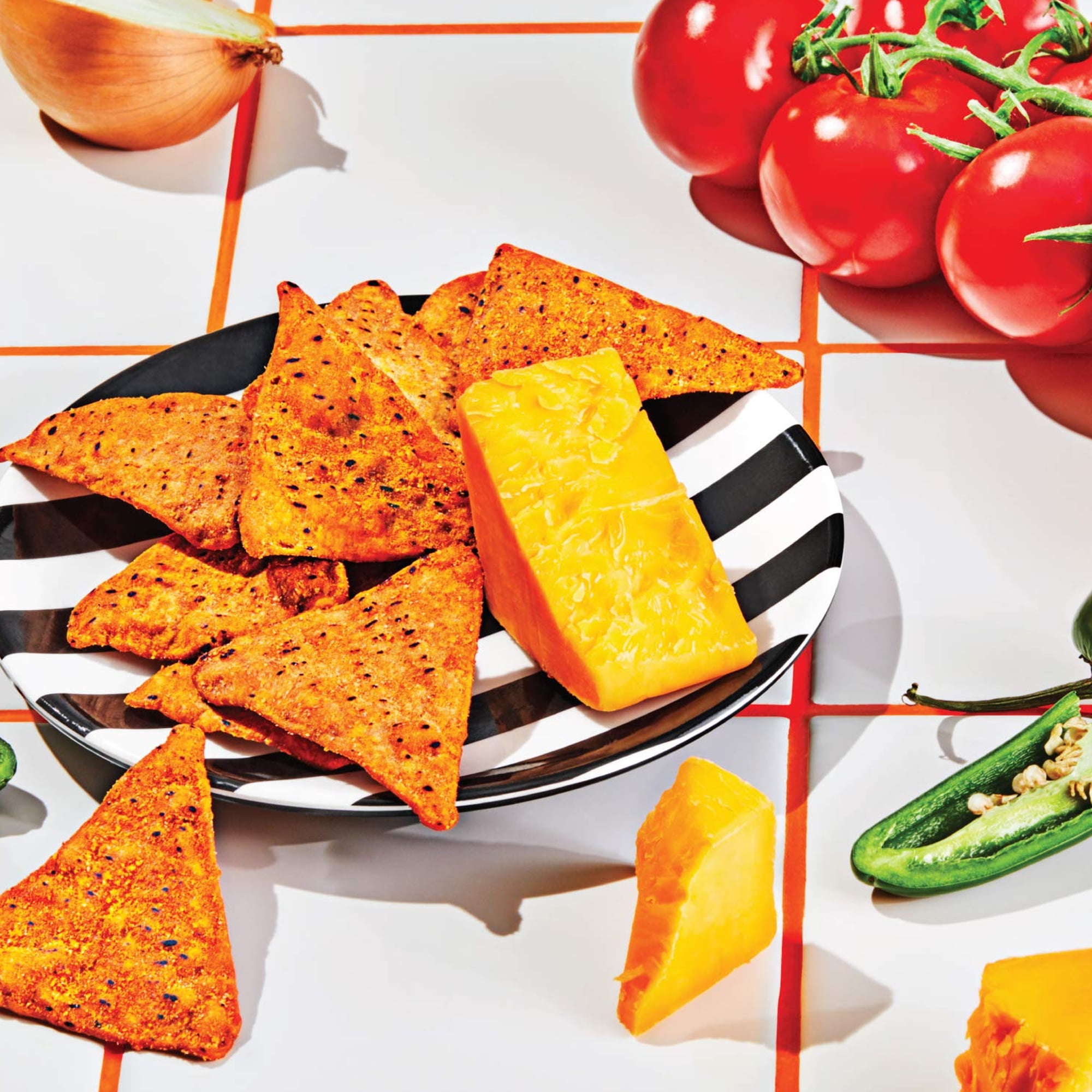 Hilo Life Low Carb Keto Friendly Tortilla Style Chips, Nacho Cheese, 4 oz