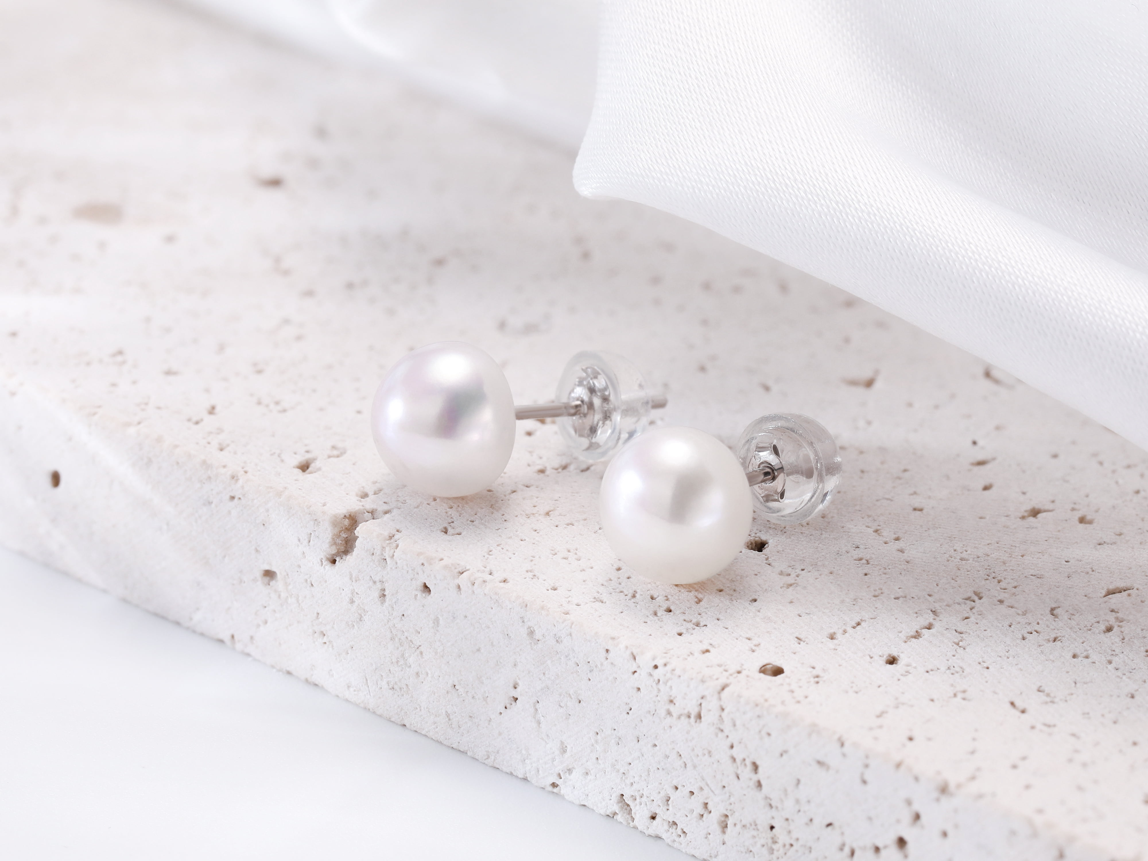 BAMIKI 6-7mm White Button Freshwater Cultured Pearl Stud Earrings S925 Sterling Silver for Women Valentine's Day Gift