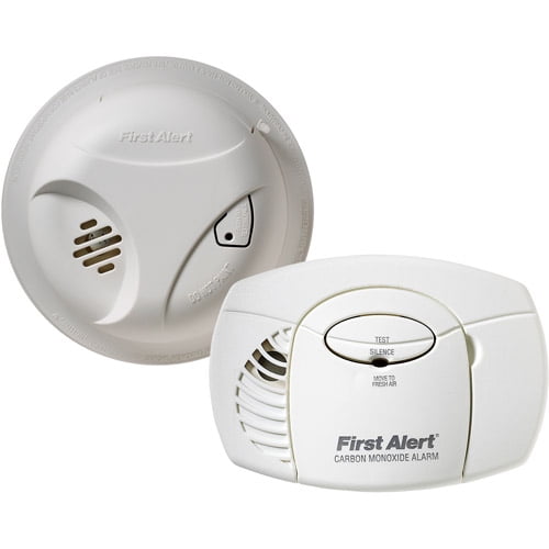Click here to buy First Alert SCO403 Carbon Monoxide and Smoke Detector, Combo Pack by First Alert.