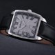 thumbnail image 3 of Relojes clásicos para hombres Reloj rectangular de acero inoxidable Reloj con correa de cuero genuino Reloj con números romanos Reloj de pulsera de lujo Pantalla analógica Reloj con tanque de cuarzo japonésGris, 3 of 5