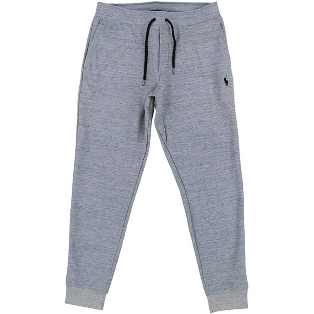 converse and sweatpants