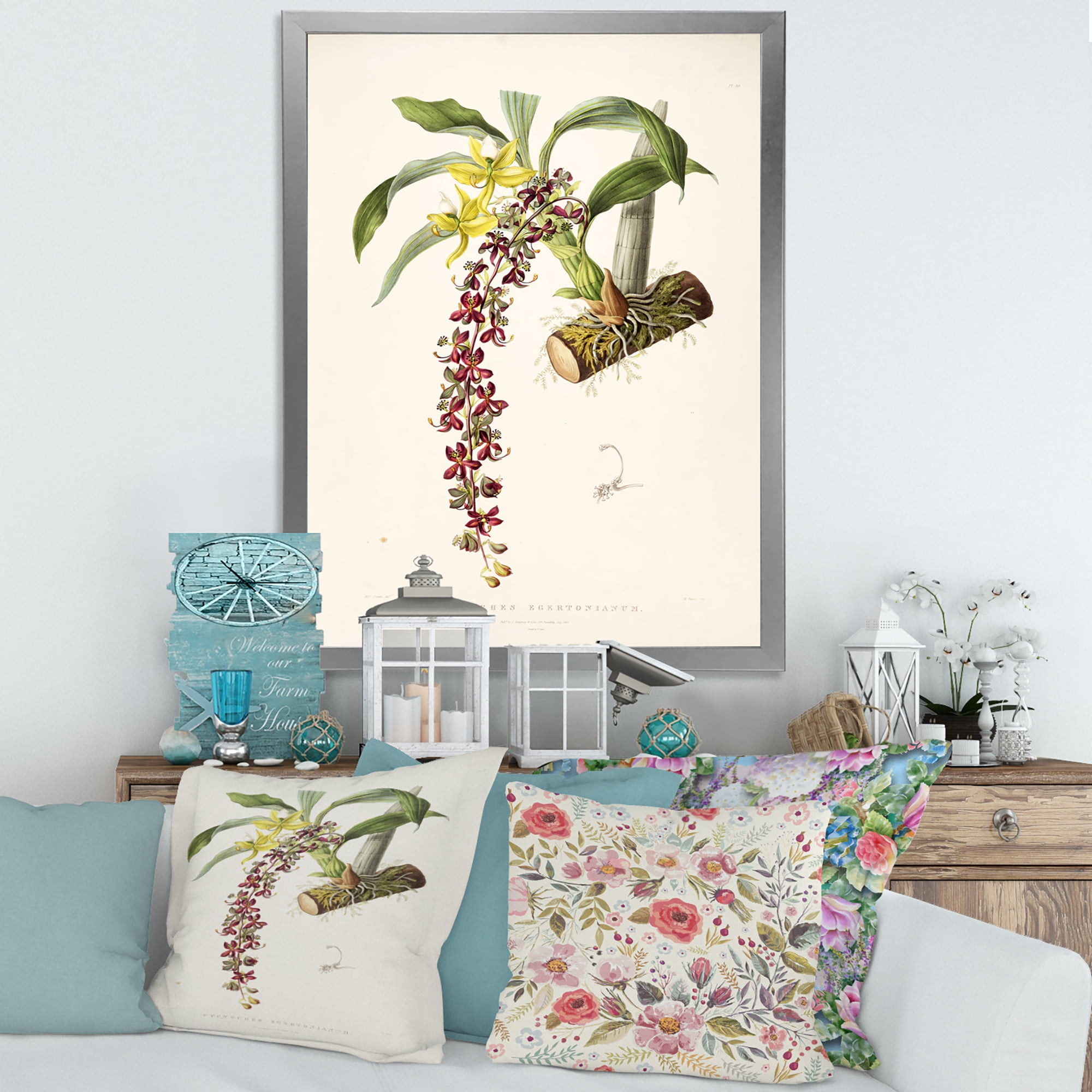 Designart 'Ancient Flower II' Traditional Framed Art Print