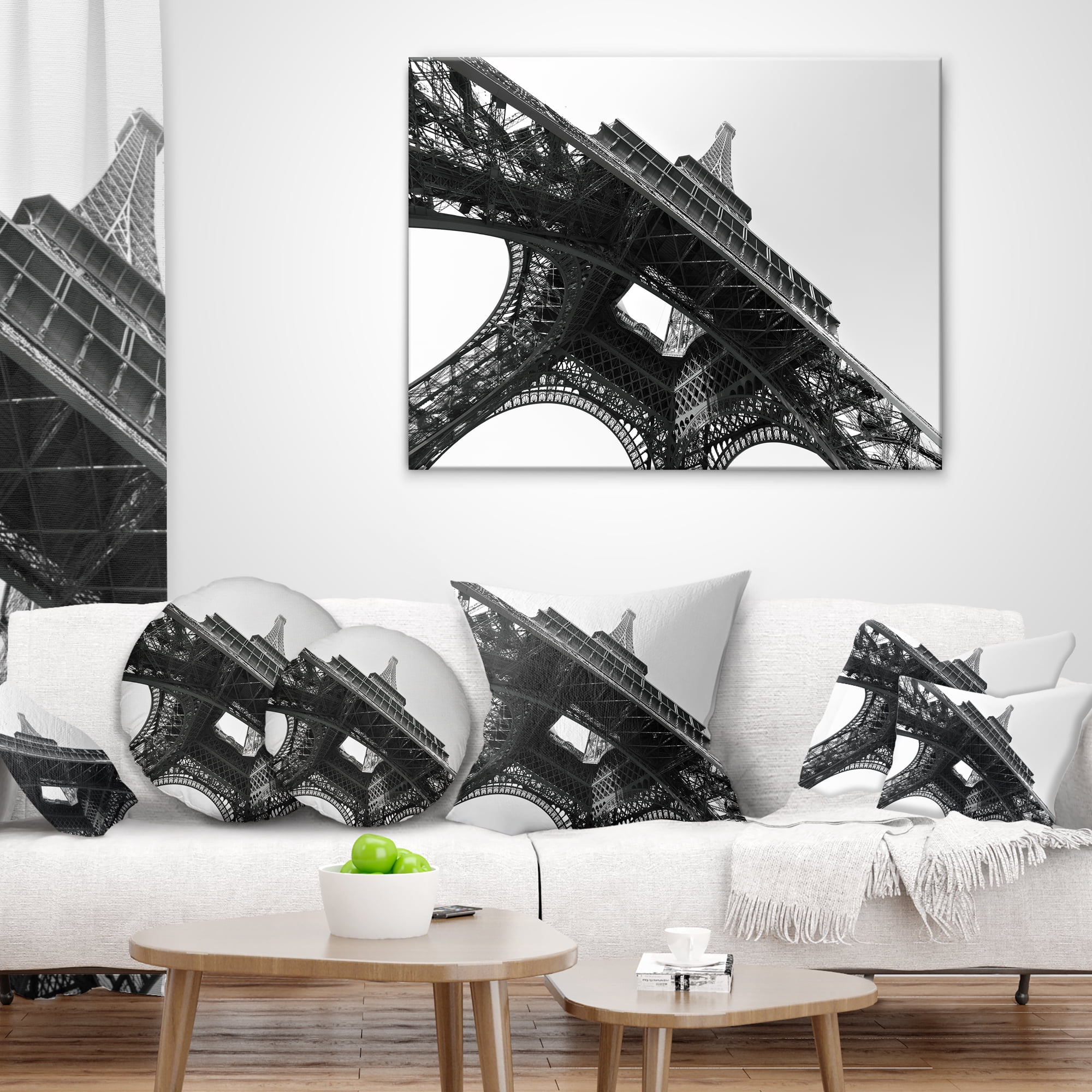 Designart Paris Eiffel Towerinto the Sky - Skyline Photography Throw Pillow - 16x16