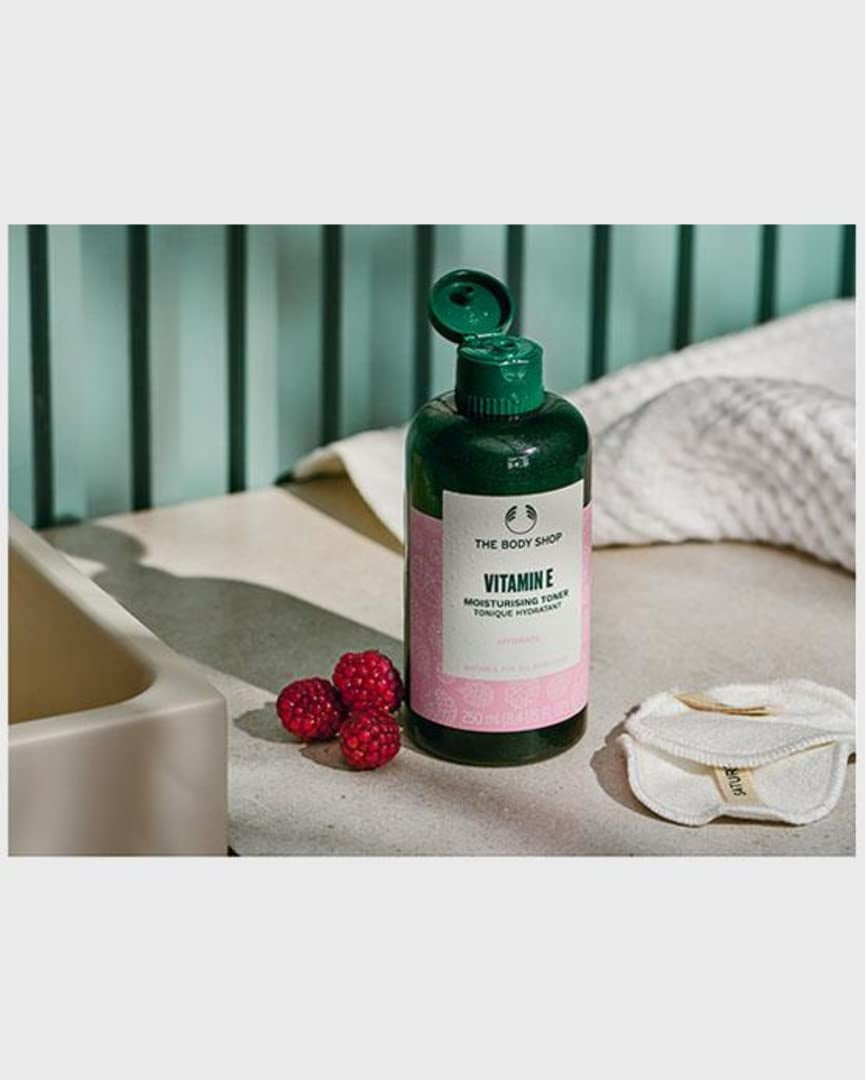 The Body Shop Vitamin E Hydrating Toner – Hydrates, Refreshes & Cleans – for All Skin Types – 8.4 oz