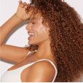 thumbnail image 3 of Mousse autobronceadora Isle of Paradise Glow Clear Dark 200 ml, 3 of 6