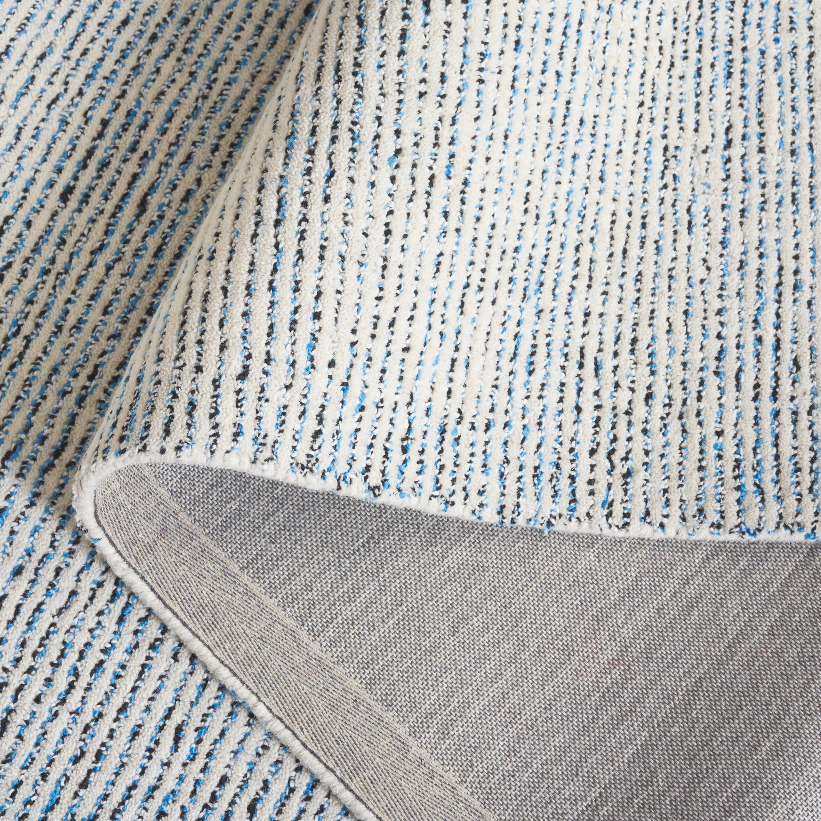 SAFAVIEH Abstract Rumen Solid Color Area Rug, Blue/Black, 3' x 5'
