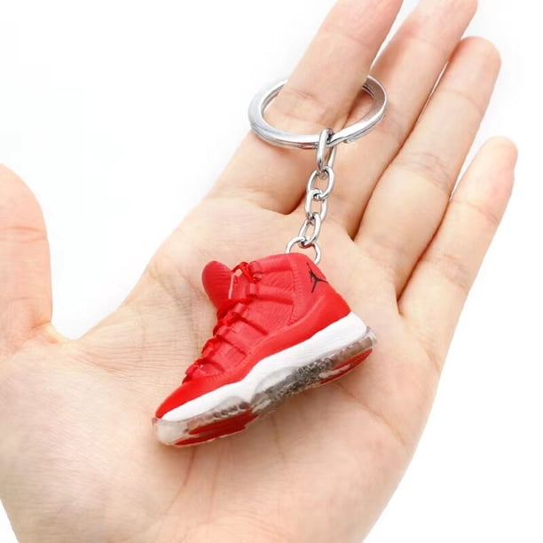 Llavero 3D para Mini zapatillas de baloncesto, llavero con colgante de moda para monopatín, ideal para regalo de Festival
