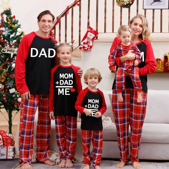 2024 New Year's Costumes Mom Daughter Dad Son Matching Clothes Soft Loose 2 Pieces Pajamas Set Baby Romper Christmas Family Look