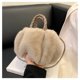 thumbnail image 3 of Bolso de conejo, bolso portátil, moderno, con diseño de nube, plegable, bonito bolso cruzado de felpa, bolso de un solo hombro, 3 of 6