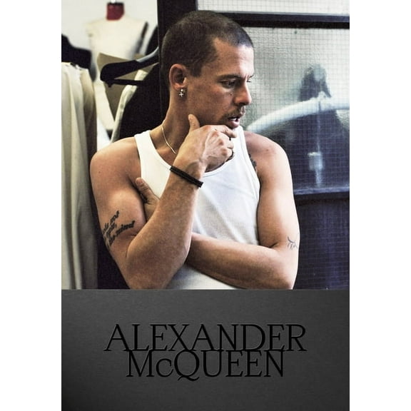 Designer Alexander McQueen: Iconic., (Hardcover)