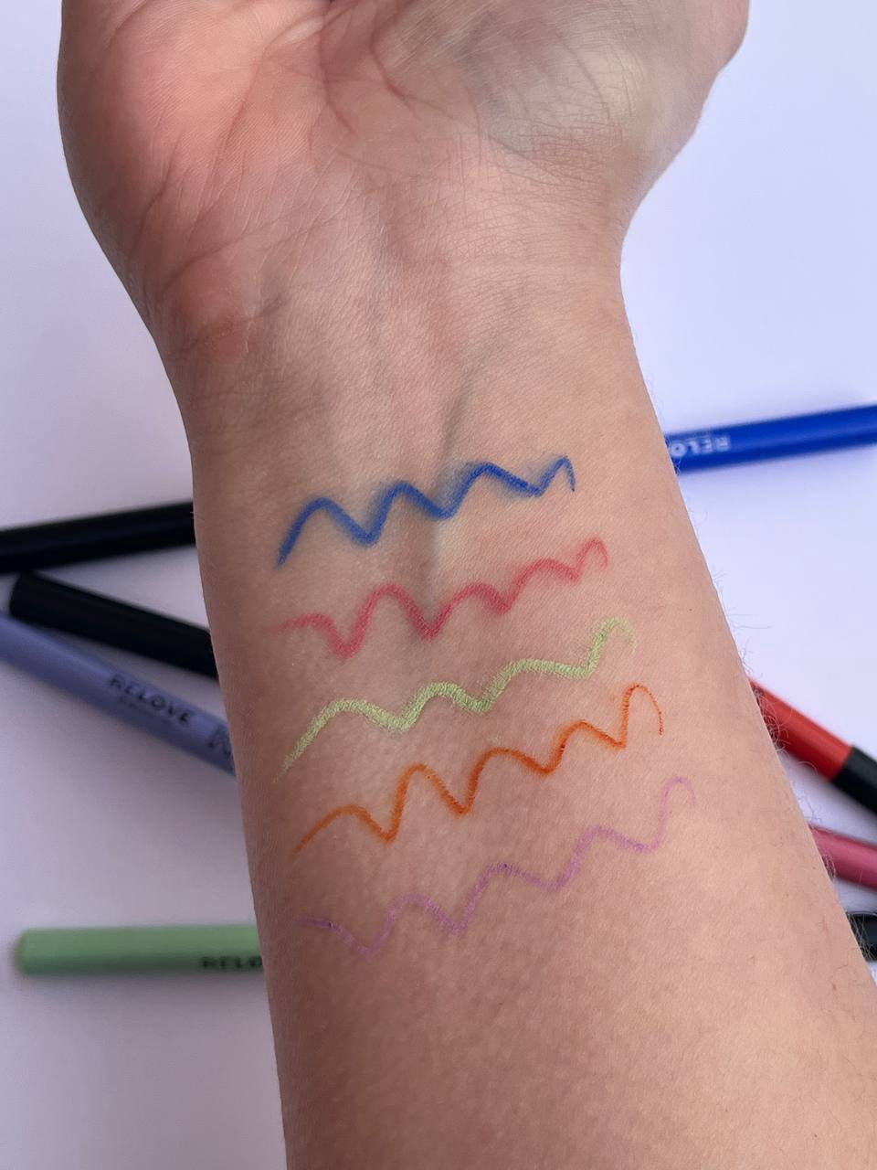 Relove Coloured Kohl Eyeliner Pink