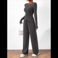 thumbnail image 4 of Conjuntos de Dos Piezas para Mujer: Camiseta Asimétrica de Larga, Pantalones Anchos y Chándal Informal. Gris Oscuro S, 4 of 10