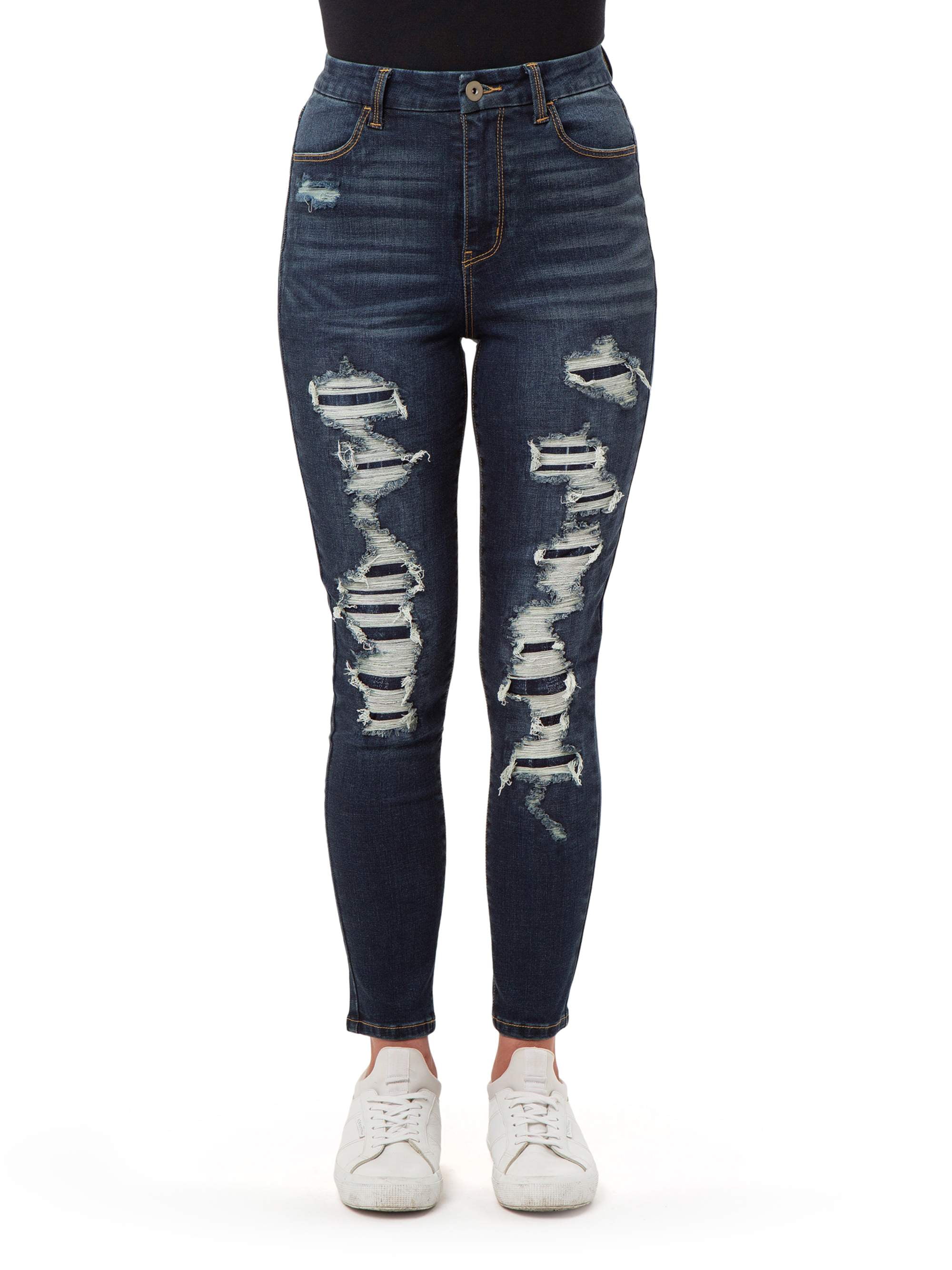 No Boundaries Juniors' Destructed Curvy 