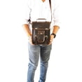 thumbnail image 4 of Urban Dezire Bolso Bandolera Pequeño De Piel Auténtica Para Hombre, Bolso Para Tableta Ipad De 11 Pulgadas, Compatible Con Productos Apple, 4 of 5