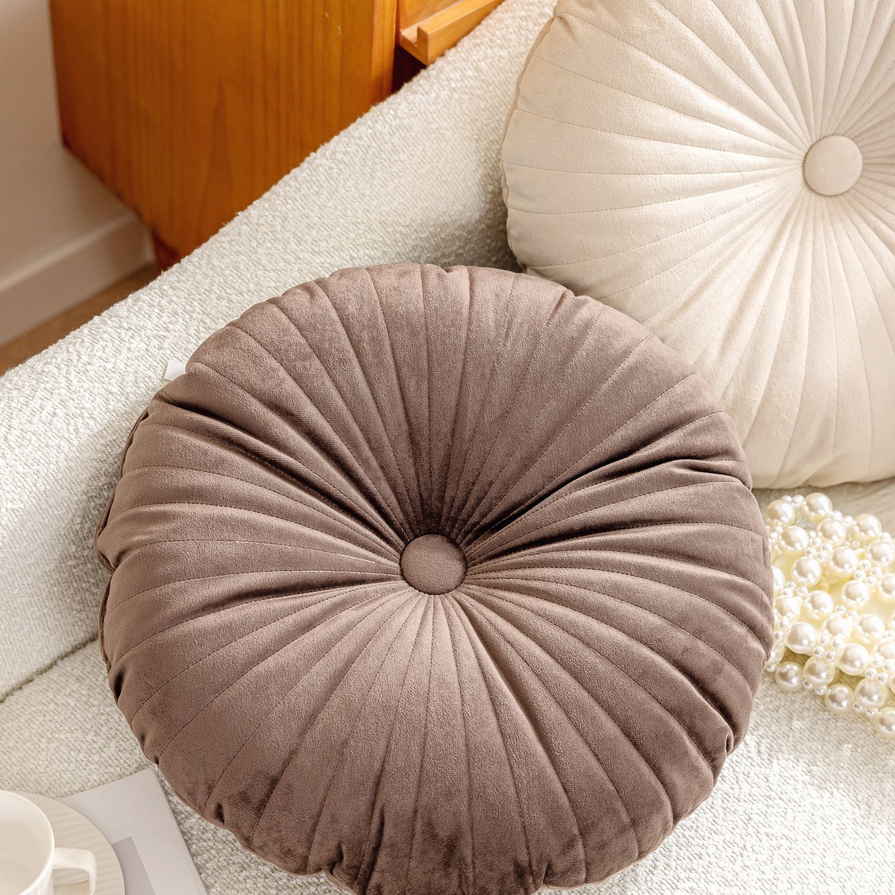 18 Inch Velvet Round Throw Pillow Pleated Meditation Floor Pillow Cushion Decoration Large Pillows Seating for Couch Chair Yoga Living Room