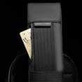thumbnail image 3 of Mochila Cruzada Mark Ryden 7510 Impermeable Liviana USB Para ﻿iPad 9,7', 3 of 7