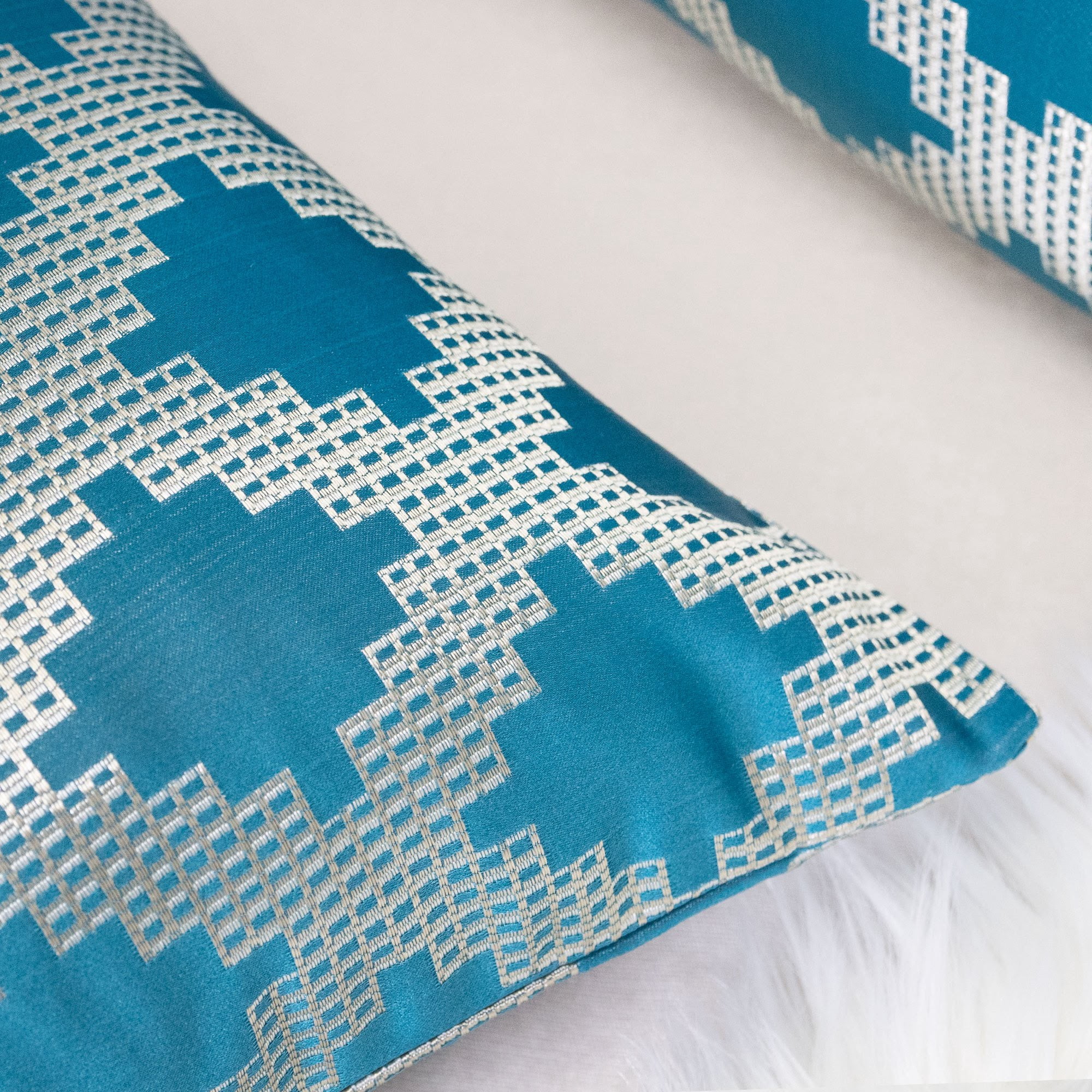 Emelyn Green Geometric Polyester 20 in. x 20 in. Throw Pillow