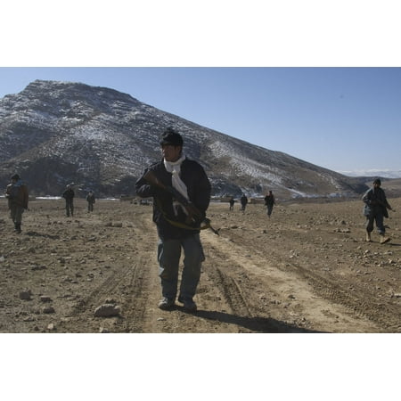 Canvas Print Members of the Afghan Uniformed Police practice patrol techniques during a class in Kajran district, Stretched Canvas 10 x