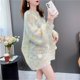 thumbnail image 4 of Suéter suave y dulce de estilo coreano para otoño e invierno, nuevo estilo perezoso, suéter de punto con flores tridimensionales hecho a mano de estilo suave para mujer, 4 of 5