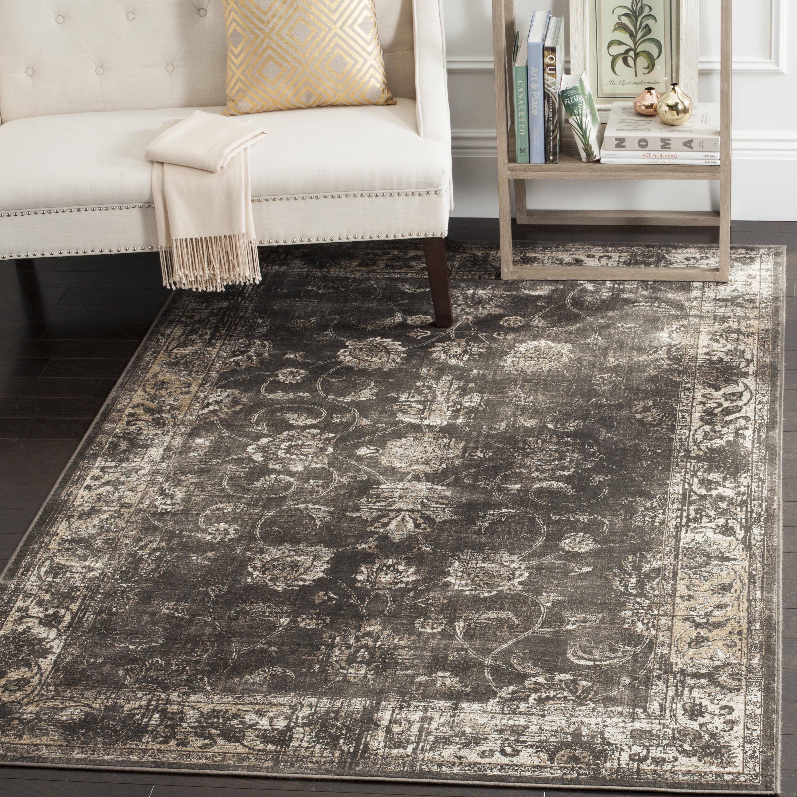 SAFAVIEH Vintage Jaxon Bordered Area Rug, Soft Anthracite, 7'6" x 10'6"