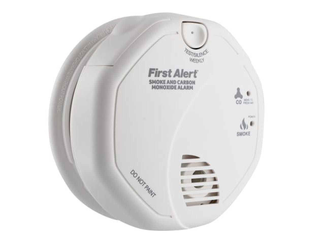 AA First Alert SCO5 Combination Optical Smoke Alarm & Carbon Monoxide Detector 
