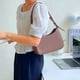 thumbnail image 4 of Bolsos cruzados para mujer, bolso de hombro para mujer, moderno bolso de mano pequeño con cierre de cremallera, bolsos de mano de hombro con correas ajustables, 4 of 6