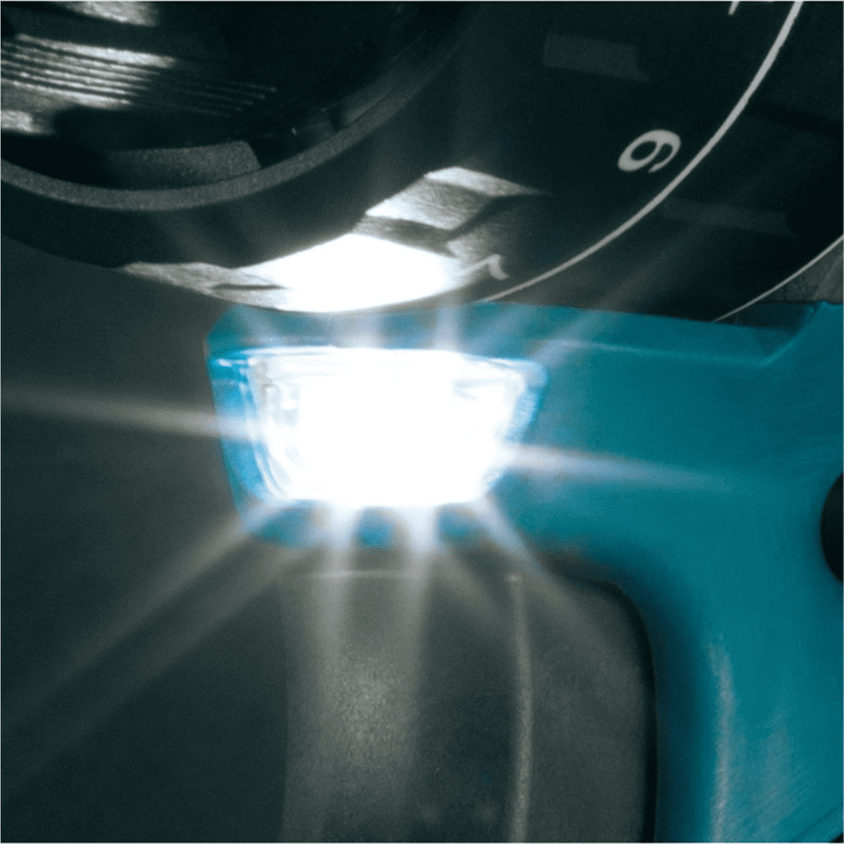 Makita 40V max XGT&reg; Compact Brushless Cordless 1/2" Hammer Driver-Drill Kit (2.5Ah)