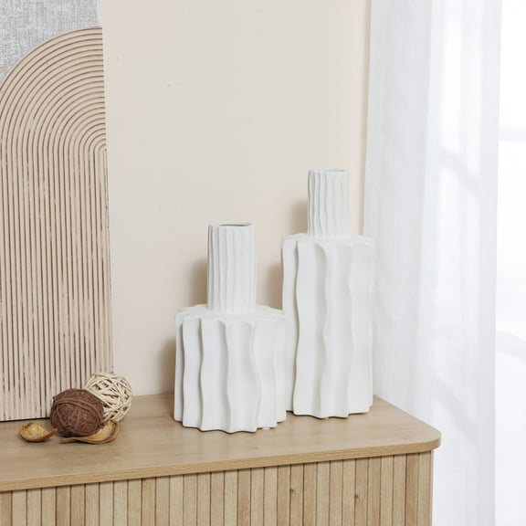 LuxenHome 2-Piece White Fluted Stoneware Table Vase Set
